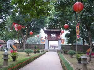 ベトナム「ガックリ」旅行記（４）玉山祠。