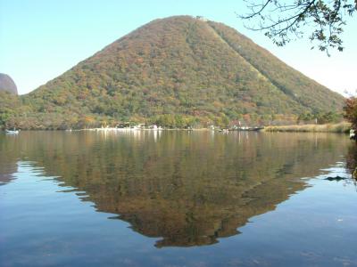 湖面に映る榛名富士