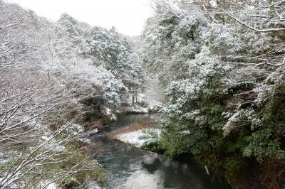 雪の山中温泉。