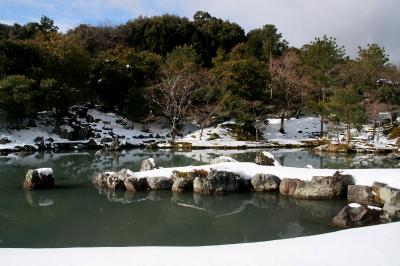 京都が大雪と聞いたので（その2、天龍寺から竹林の道を歩いて落柿舎へ）