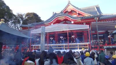 H27年 甚目寺観音で豆まき