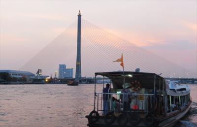 バンコク→ホアヒン→タル島旅行記(2)プラトゥーナム市場、マンゴータンゴ、チャオプラヤー川