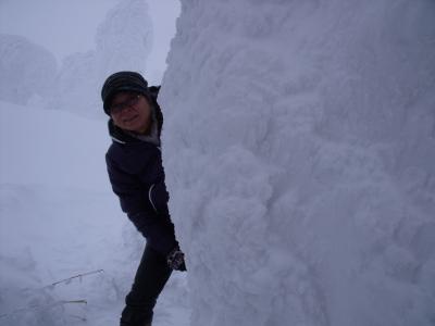 標高1600mに広がる神秘の雪原へ大迫力の雪上車『ワイルドモンスター』で樹氷観賞