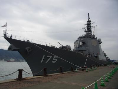 護衛艦「みょうこう」見学(下関）