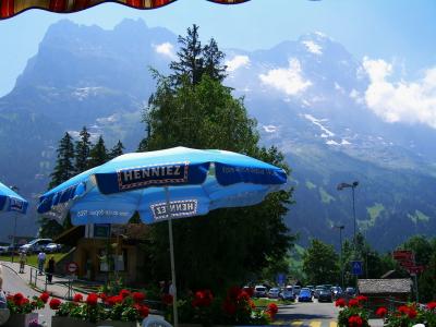 夏のスイスへ　ハイキングとパノラマ列車の旅（２）～ベルナー・オーバーラントの山々を眺めて（フィルスト展望台＆ユングフラウヨッホ）