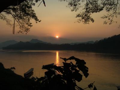 2015 メコンに沈む夕日を見にラオスへ1