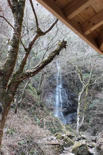 秋川渓谷にある払沢の滝
