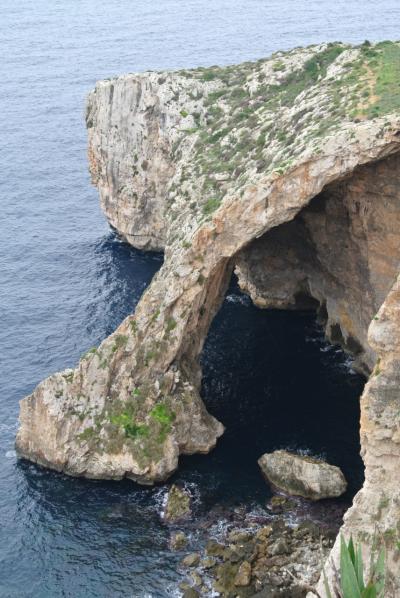 母と娘のお気楽女子旅　　『地中海のへそマルタ島』　青の洞窟周辺
