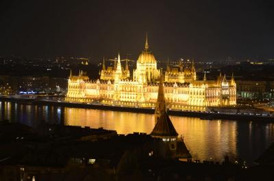 ドナウの真珠ブダペスト、昼と夜の街歩き　（ハンガリー＆スロヴァキア旅行２）