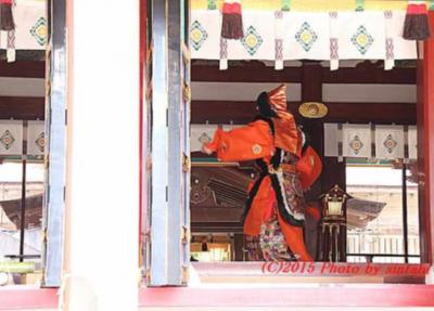 【 鹽竈神社 式年遷宮 】 を無事終え 　【 舞楽 】 が奉納されました。　　 塩竈市　宮城県 　