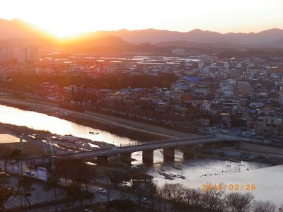 【ちょっとだけ南原】旧南原駅 / 春香テーマパークの展望台で夕陽を見て、スンドゥブ