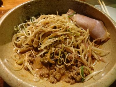 伊丹空港傍のラーメン　三日坊主です