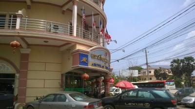 コンポン･トム紀行