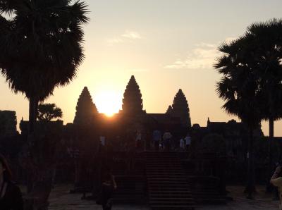 極暑のアンコールワットへの旅