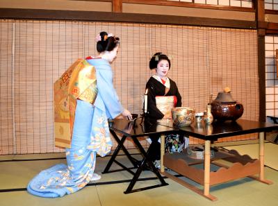 京の花見と　都をどり鑑賞