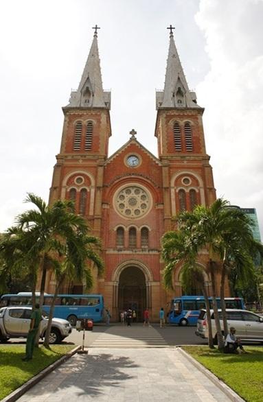 トランジットのホーチミン