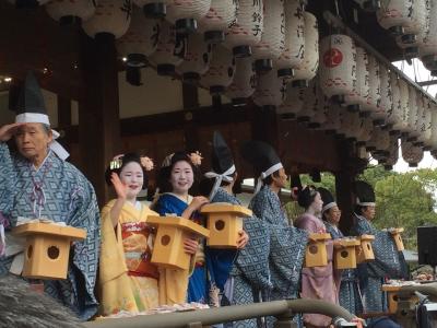 春を呼ぶ、京都で舞妓さんと豆撒き節分祭。