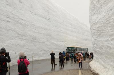 2015年4月 北陸新幹線で行く立山黒部アルペンルート(雪の大谷)日帰り旅行