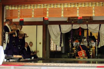 東大寺　聖武天皇祭　に　参拝ではなく惨敗する