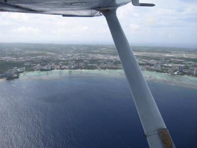 小型飛行機での体験操縦とスキューバダイビング(ブルーホール)