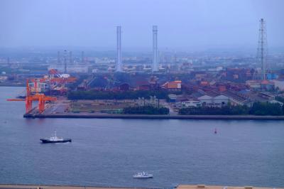 潮風と遊ぶ。１２５ｍからの大パノラマ　千葉ポートタワー