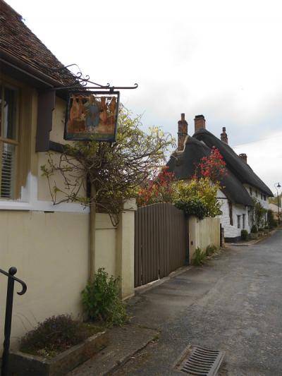 ぼっち旅2015ロンドンから北西約80キロの村「ロング・クレンドン」