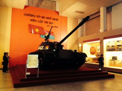 ハロン湾クルーズと神秘の古都ハノイ（初日）