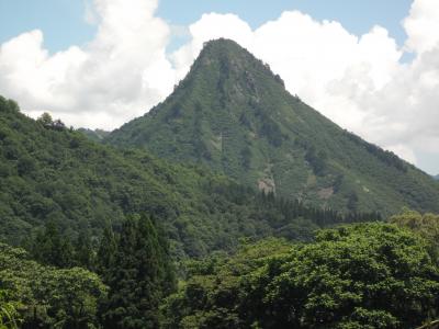 会津のマッターホルン(蒲生岳）８２８Ｍ