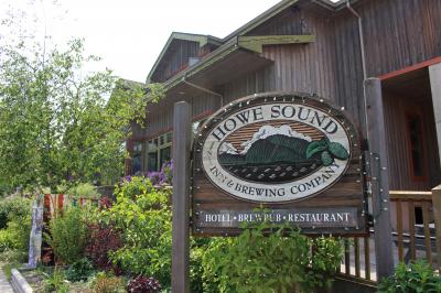 バンクーバーから1泊2日の息抜き旅行、スコーミッシュ　３、ブリュワリーでお食事でも～（Howe Sound Inn & Brewing）