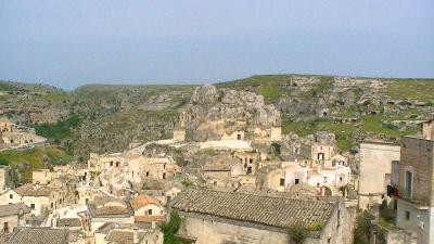 南イタリアとドブロブニク（７）　アルベロベッロからマテーラの洞窟住居を見に行きます・・・