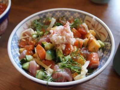 千葉駅近くの噂の海鮮丼