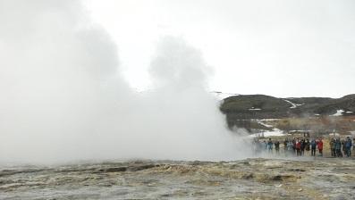 還暦夫婦の世界一周　アイスランド　現地のゴールデンサークルツアー