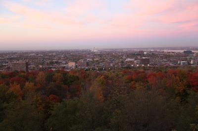色鮮やかな紅葉・黄葉を追いかけてのカナダの旅１０日間《カナダ東部編》
