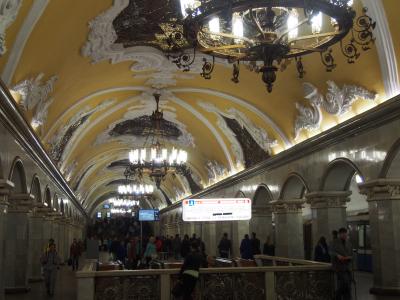 地下宮殿と呼ばれるモスクワの地下鉄駅巡り