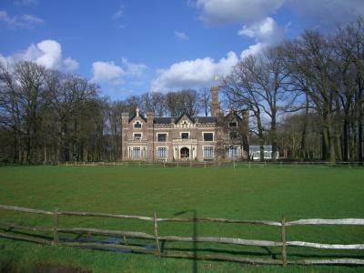 オランダの城　Kasteel de Schaffelaar城