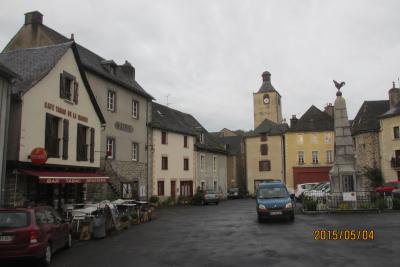 サン・シェリー・ドブラック村　フランスの美しい村を訪ねる旅　NO18