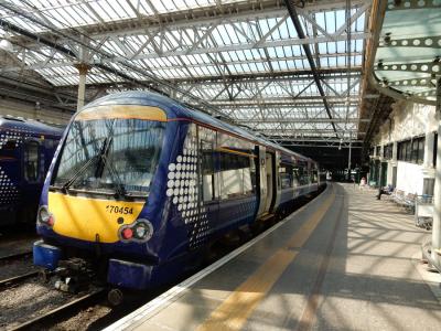 ⑥　車窓を楽しむ　エディンバラからグラスゴーへ