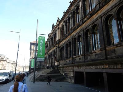 ④　街歩きで見つけた立派な建物　スコットランド博物館