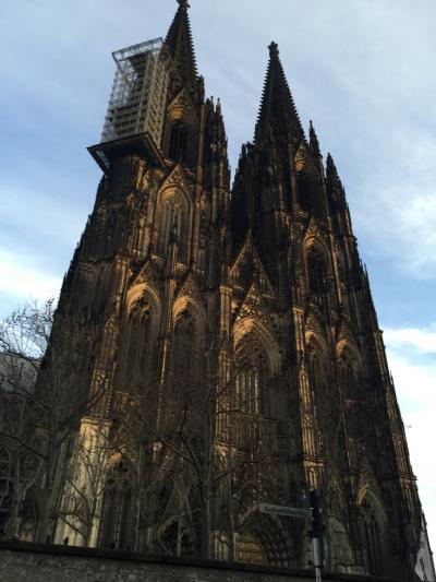●ツアーでドイツを巡る&年越し！⑫8日目：圧倒的存在感のケルン大聖堂見学→帰国●