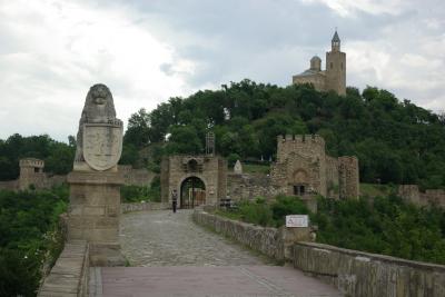 街中に溢れる遺跡と修道院とキリル文字の国ブルガリア１（ヴェリコ・タルノヴォ）