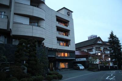 上山温泉の月岡ホテルで大宴会!特別室の桂手配。