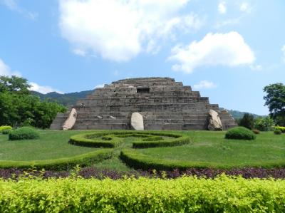 古代高句麗王国の首都と古墳群へ　集安