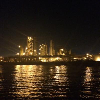 海の日。千葉港の工場夜景クルーズ。