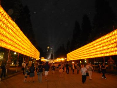 靖国神社のみたままつりに行く