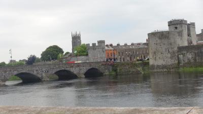 リムリック・・・レンタカーで走るアイルランド