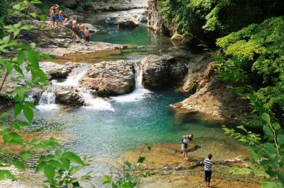 酷暑からの脱走～白糸の滝・鬼押出し園・奥四万湖・四万の甌穴～