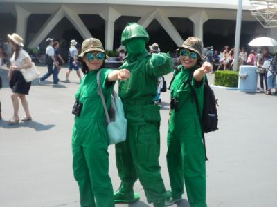 夏休みのディズニーランド日曜日でも意外と空いている。日月火のリゾート攻略(千葉県)