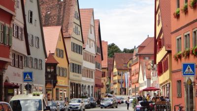 ディンケンスビュール ~戦火から逃れた小さな街~