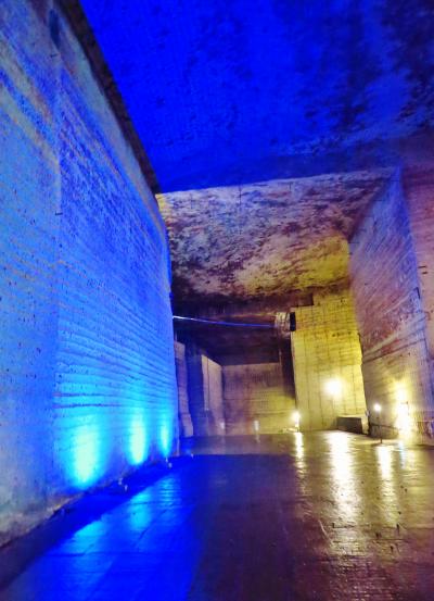 宇都宮3/4　大谷石採掘場跡　神秘的な地底水路　☆創造イベントの空間＊