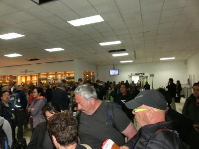 フライトキャンセル。代替え便はあるのか。深夜